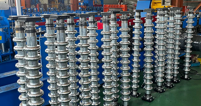 customized color coated corrugated roofing roll forming machine